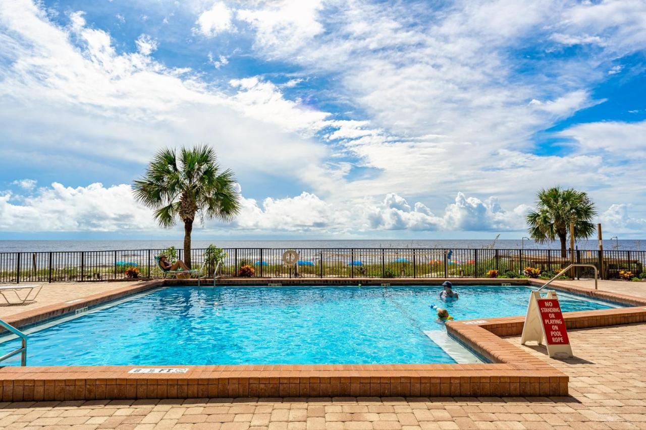 Aparthotel Ocean Front Turtle's Nest At The Commodore 202 *